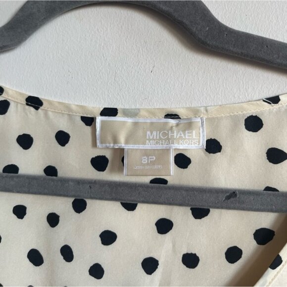 Michael Kors Polka Dot 100 % Silk Ruffles Sleeveless Blouse - 8P - Picture 4 of 10